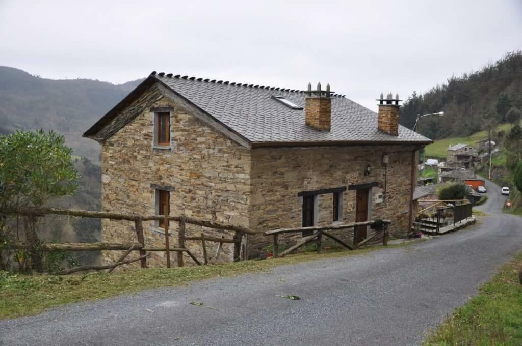 Apartamento El Acebo Lägenhet San Tirso de Abres Exteriör bild